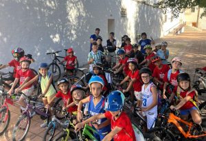‘Sal de Casa’ cierra el verano en Villena con 450 participantes, un 25% más que el año pasado